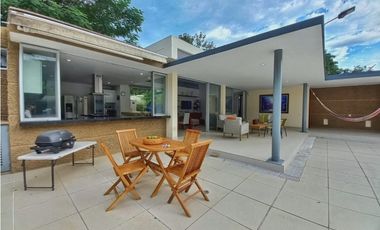 Maat Vende Casa  en Condominio-Villeta 1.590m2 $1.500Millones
