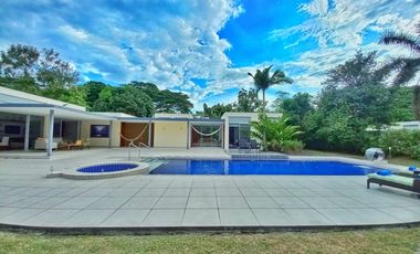 Maat Vende Casa  en Condominio-Villeta 1.590m2 $1.500Millones