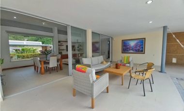 Maat Vende Casa  en Condominio-Villeta 1.590m2 $1.500Millones