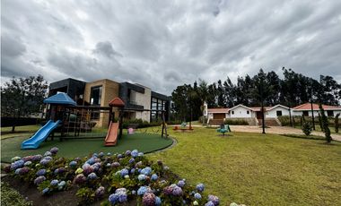 VIVE EL ENCANTO: CASA DE LUJO EN HATO GRANDE SOPÓ