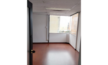 OFICINA 216 M2 EN ARRIENDO, SECTOR FINANCIERO Y COMERCIAL