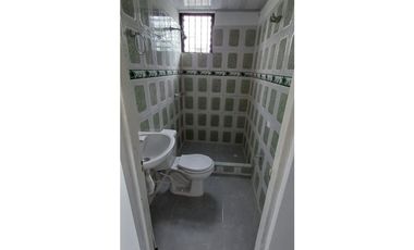 CASA EN VENTA CON SEIS APARTAMENTOS - FUSAGASUGA