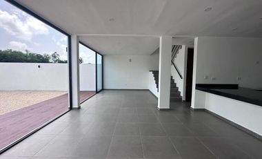 Casa nueva en privada al norte de Mérida