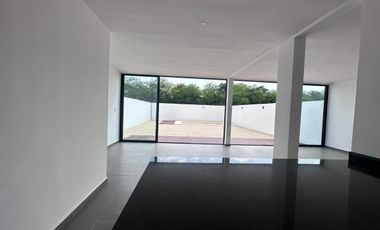Casa nueva en privada al norte de Mérida