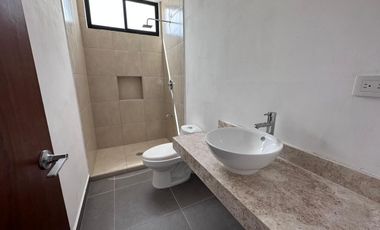 Casa nueva en privada al norte de Mérida