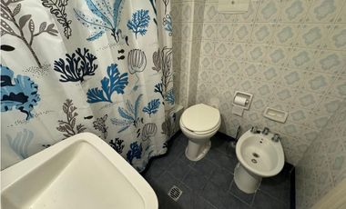 Departamento de 3 ambientes mas dep. servicio de 78 m2 U$S 115.000