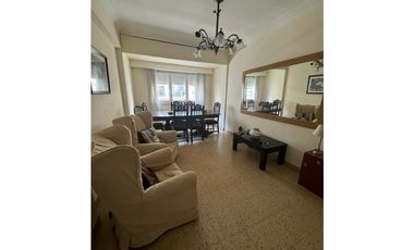 Departamento de 3 ambientes mas dep. servicio de 78 m2 U$S 115.000