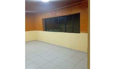 Se arriendan cómodos departamento en Quebrada Alvarado, muy central