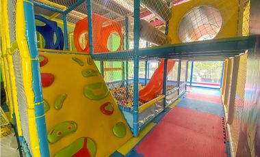 ALQUILER LOCAL 318 m2 AVENIDA BALBOA MC