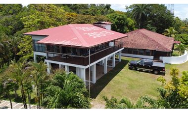 se vende casa de montaña en Sabanitas