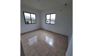 SE VENDE HERMOSA CASA EN PH VISTAS DEL LAGO