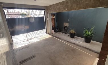 Casa en venta en Ramos Mejia Sur