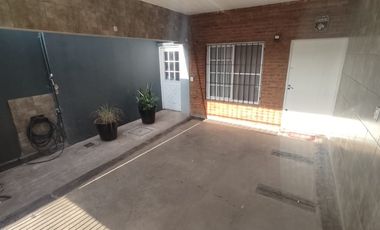 Casa en venta en Ramos Mejia Sur