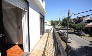 VENTA CASA 4 AMBIENTES COCHERA DON BOSCO QUILMES