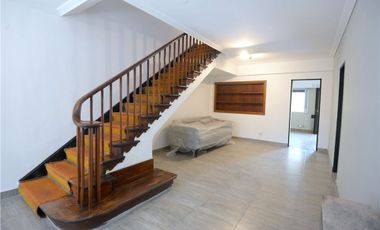 VENTA CASA 4 AMBIENTES COCHERA DON BOSCO QUILMES
