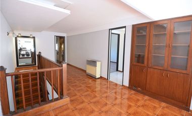 VENTA CASA 4 AMBIENTES COCHERA DON BOSCO QUILMES