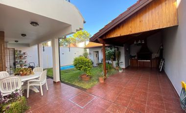 VENTA CASA WILDE 3 AMBIENTES + COCHERAS