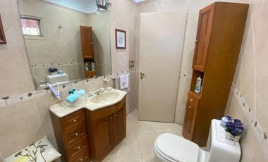 VENTA CASA WILDE 3 AMBIENTES + COCHERAS