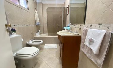 VENTA CASA WILDE 3 AMBIENTES + COCHERAS