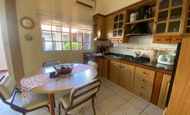VENTA CASA WILDE 3 AMBIENTES + COCHERAS