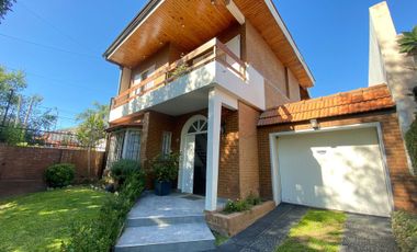 VENTA CASA WILDE 3 AMBIENTES + COCHERAS