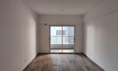 VENTA DE DEPARTAMENTO 2 AMBIENTES EN PLENO CENTRO DE MONTE GRANDE - CON COCHERA