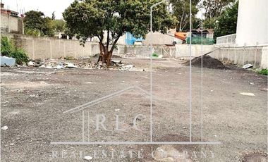 Terreno plano, regular y bardeado en venta - A 100 mts de División del Norte