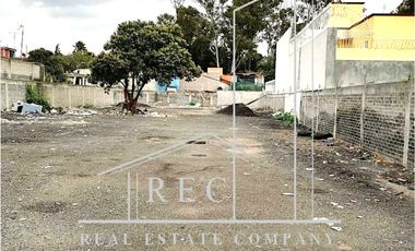 Terreno plano, regular y bardeado en venta - A 100 mts de División del Norte