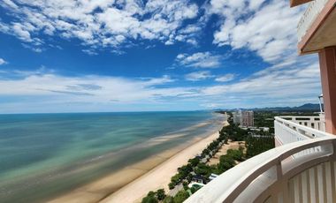 Beachfront condo in Cha-am at Springfield Beach Condominium