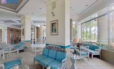 Beachfront condo in Cha-am at Springfield Beach Condominium