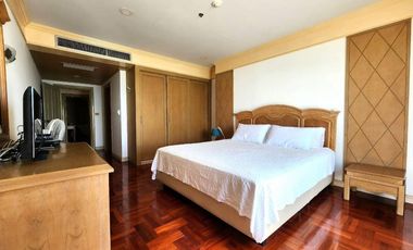 Beachfront condo in Cha-am at Springfield Beach Condominium