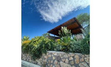 VENTA DE TERRENO RESIDENCIAL  EN FRACCIONAMIENTO EXCLUSIVO , EL PALMAR COUNTRY CLUB  EN AMECA JALISCO