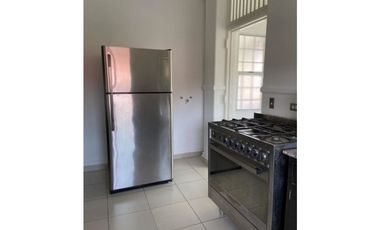 Alquilo amplio apartamento excelente vista