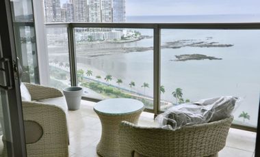 Alquilo apartamento en avenida balboa finamente amoblado vista al mar