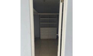 Alquilo amplio apartamento en coco del mar estupenda vista