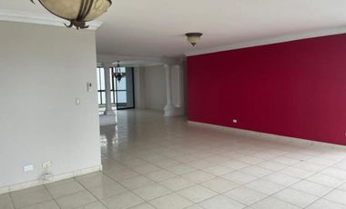 Alquilo amplio apartamento en coco del mar estupenda vista