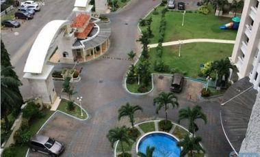 Alquilo amplio apartamento en punta pacifica ID4864487