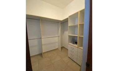 Alquilo exclusivo apartamento en amador ID4907587