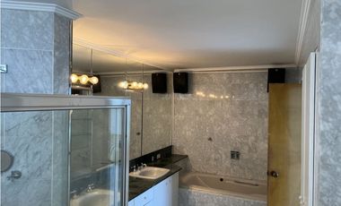 Alquilo extraordinario apartamento Paitilla 317 mts