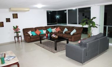 Alquilo extraordinario pent-house en Albrook -511----