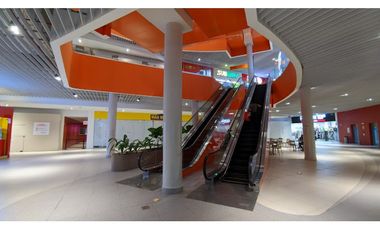 ALQUILER LOCAL EN CENTRO COMERCIAL SAN MIGUELITO