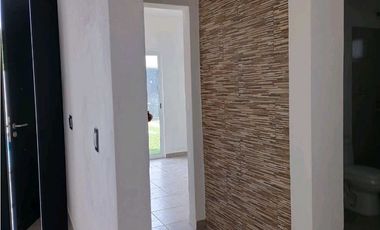 CASA SOLA EN VENTA EN YAUTEPEC