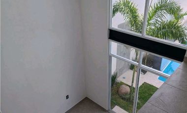 CASA SOLA EN VENTA EN YAUTEPEC