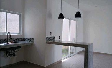 CASA SOLA EN VENTA EN YAUTEPEC