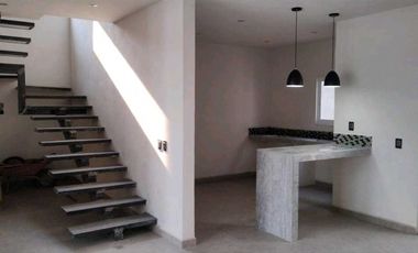 CASA SOLA EN VENTA EN YAUTEPEC