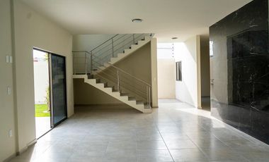 CASA EN RESIDENCIAL BURGOS
