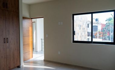 CASA EN RESIDENCIAL BURGOS