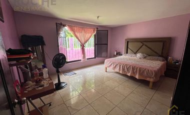 Casa en venta en Tuzamapan a 500 metros de la carretera.