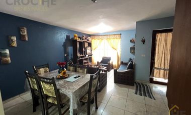 Casa en venta en Tuzamapan a 500 metros de la carretera.