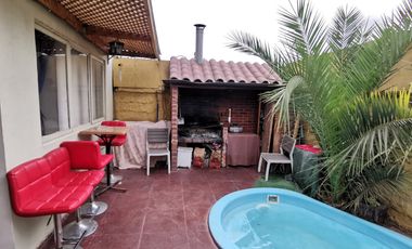 Venta Casa 4D/2B - San Joaquín